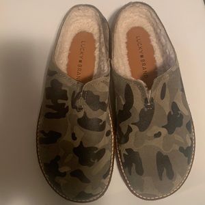 Lucky brand slip on shoes